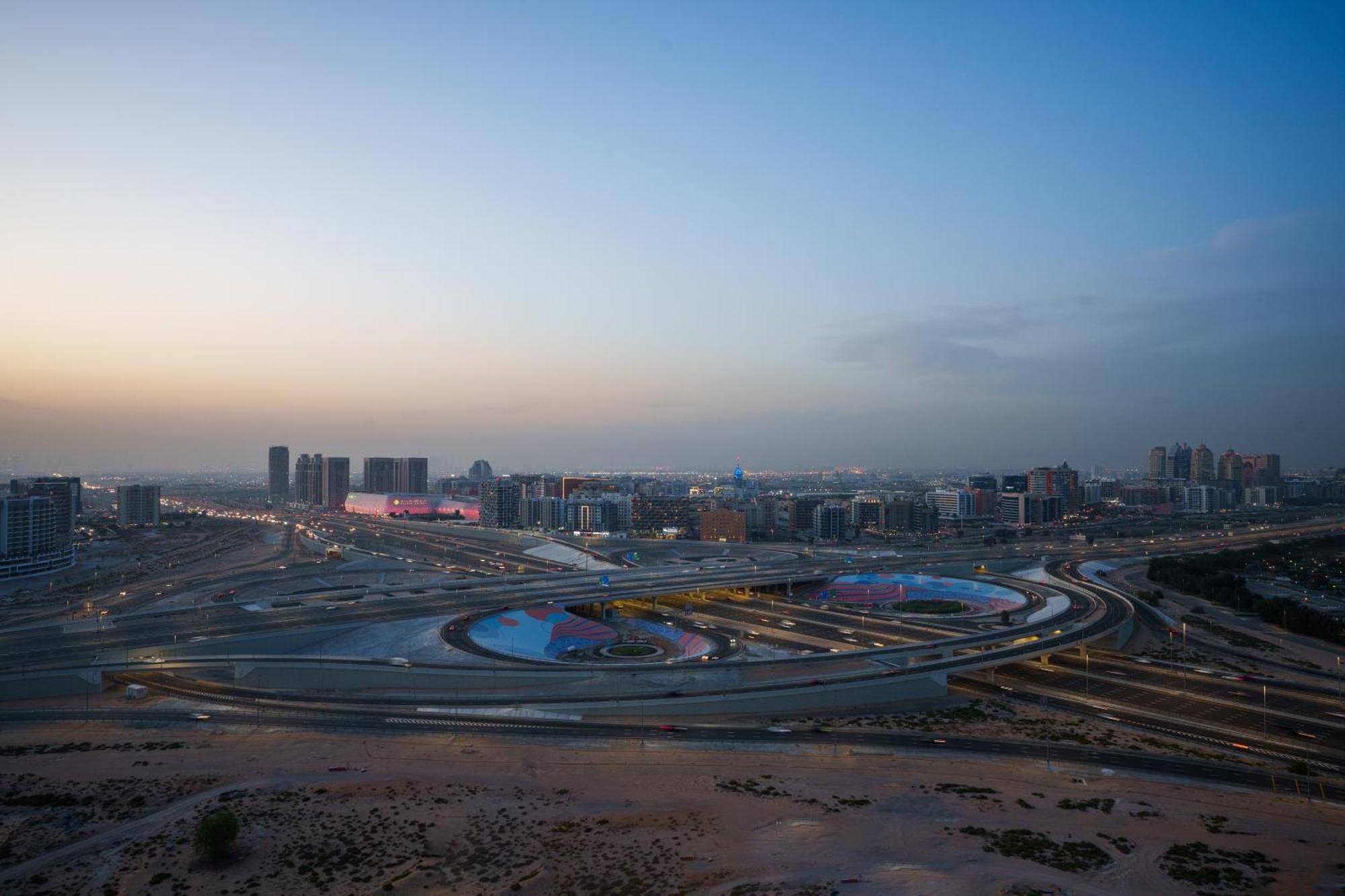 Sunny In Vibrant Dubailand Area Dubai